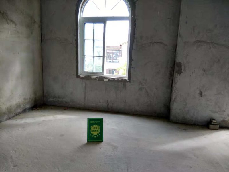 汉江公园仙桃二小御江湾三层别墅两个停车位带花园