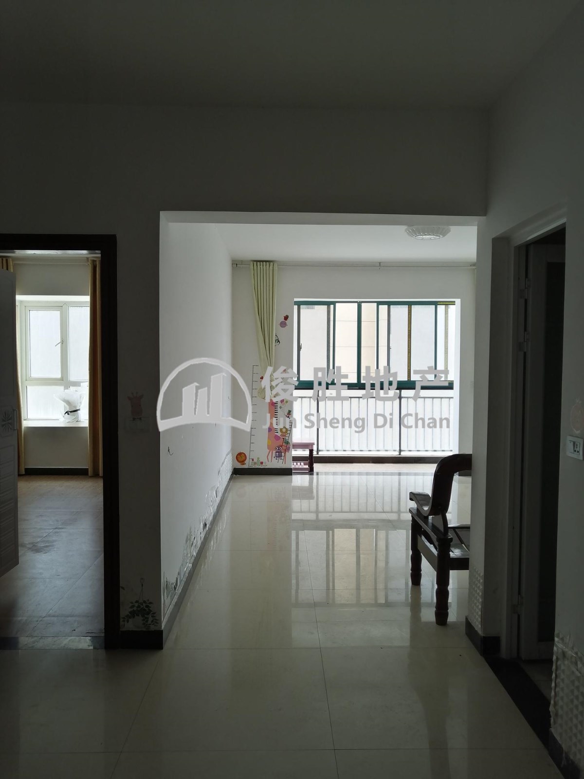 急需用钱公园一号电梯房便宜卖