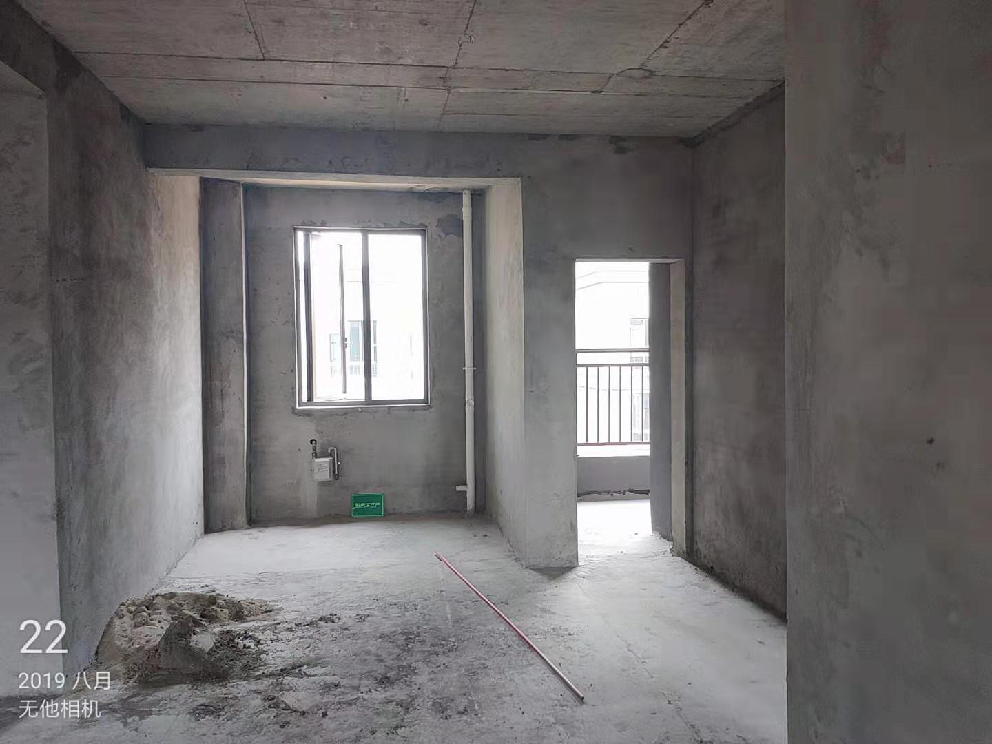 城西绿地华庭香格里拉花园洋房南北通透送大露台诚意出售