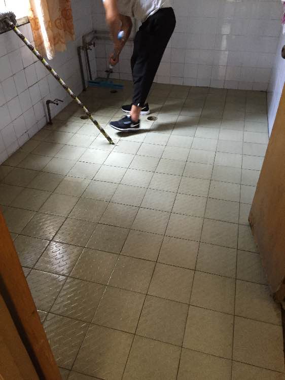 有房产证133平简装低价出售