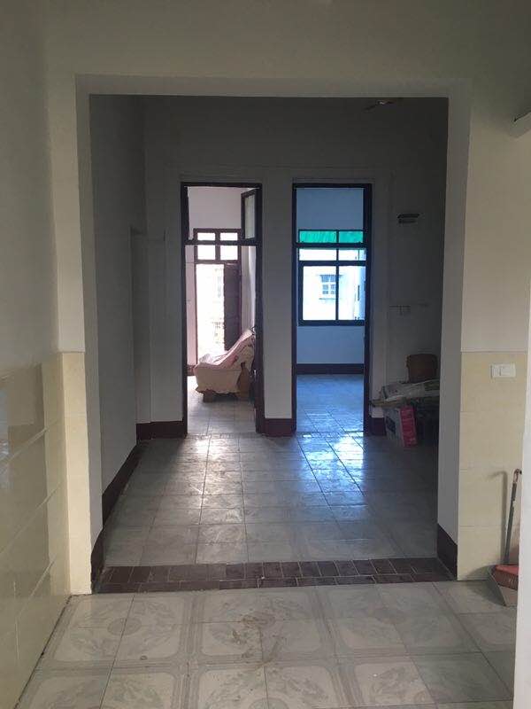 新生街 新生街菜场旁