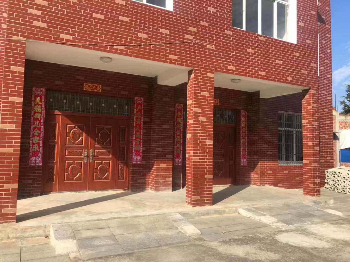 仙桃城区汉江边难得带院 立私房