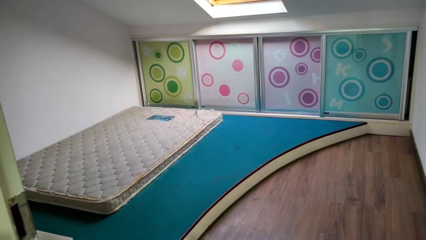 青青家园复式楼送15平阳光房