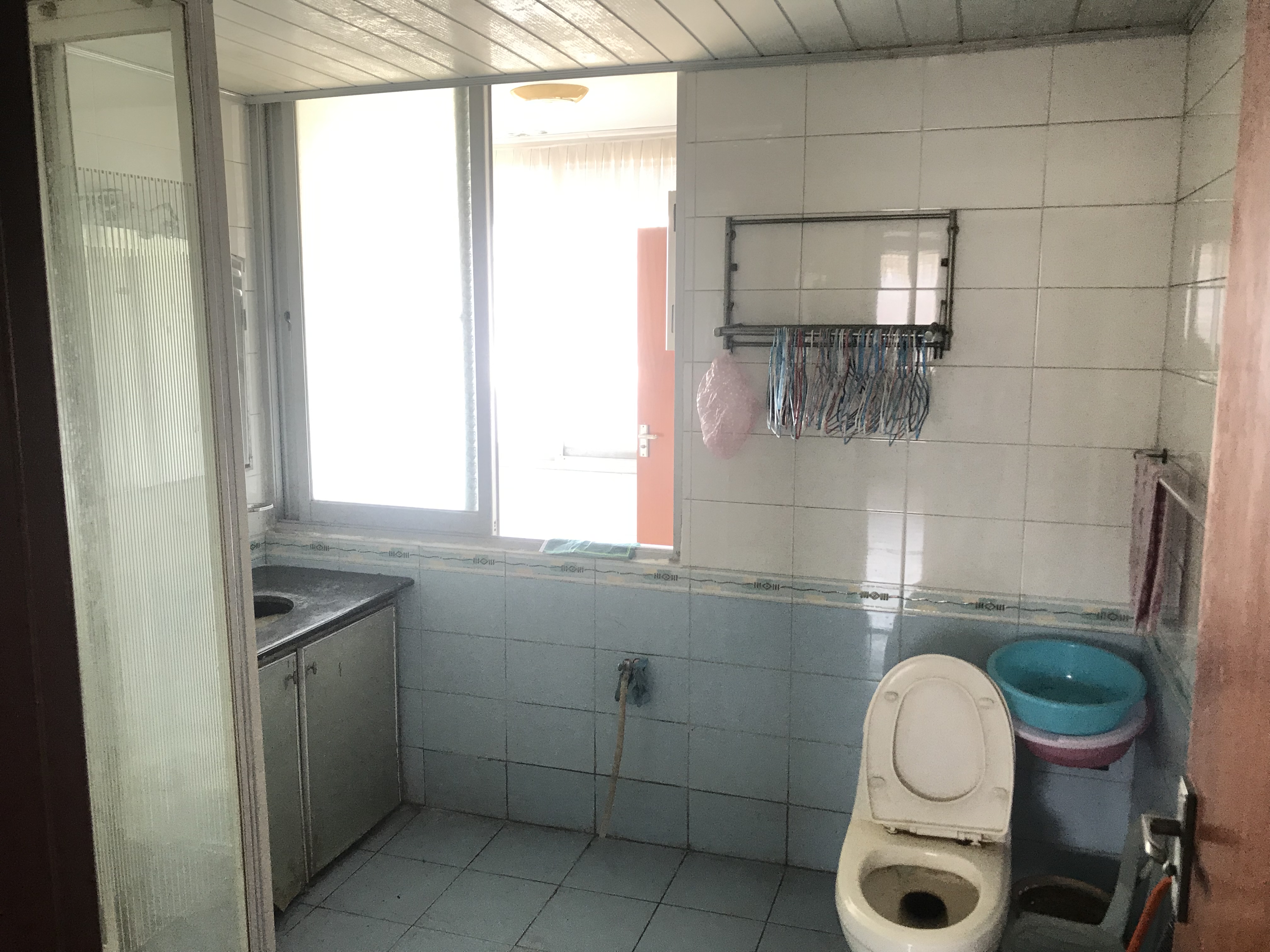 新八中旁，优价，实惠，宜居好房，拎包即住