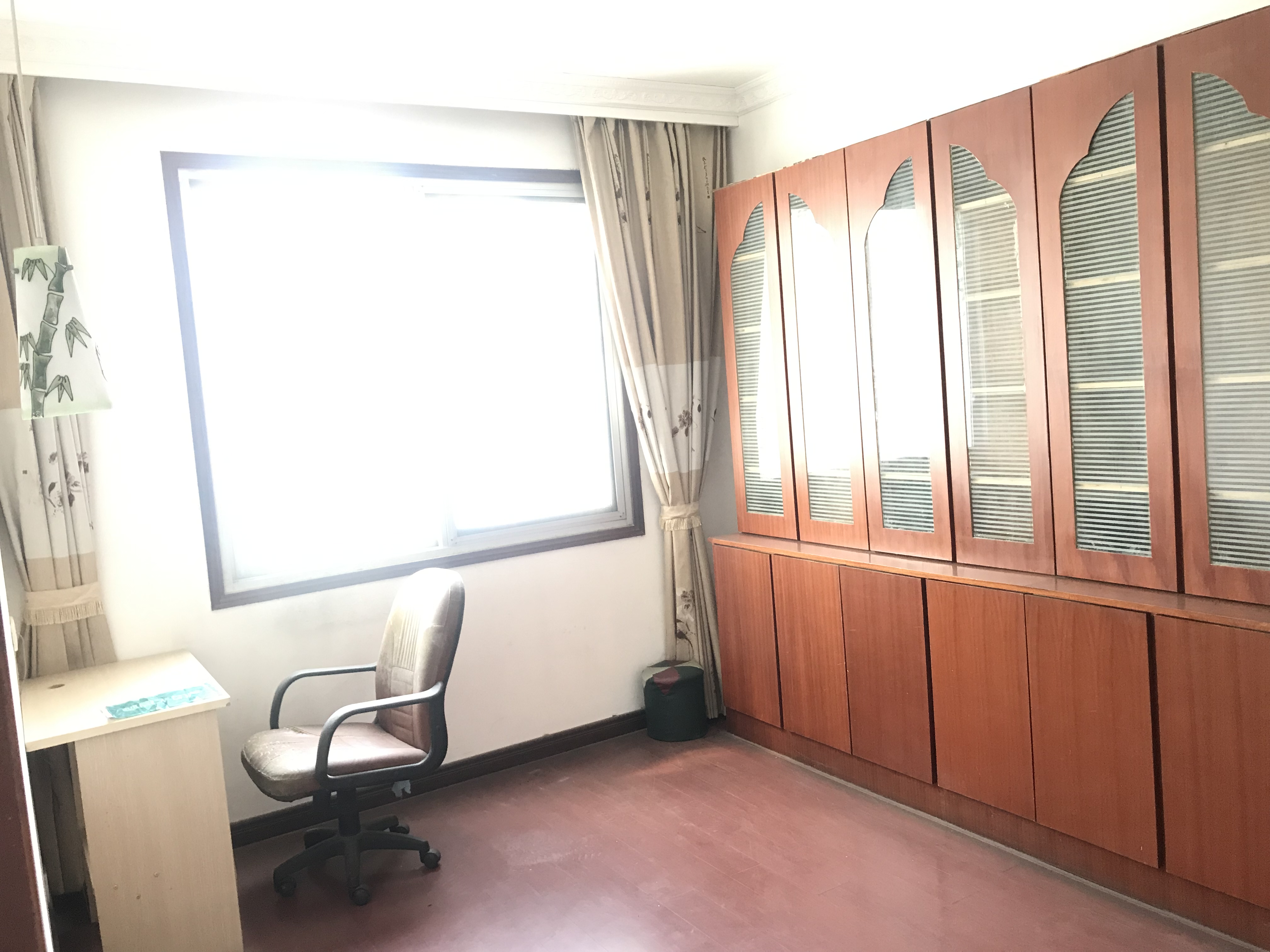 新八中旁，优价，实惠，宜居好房，拎包即住