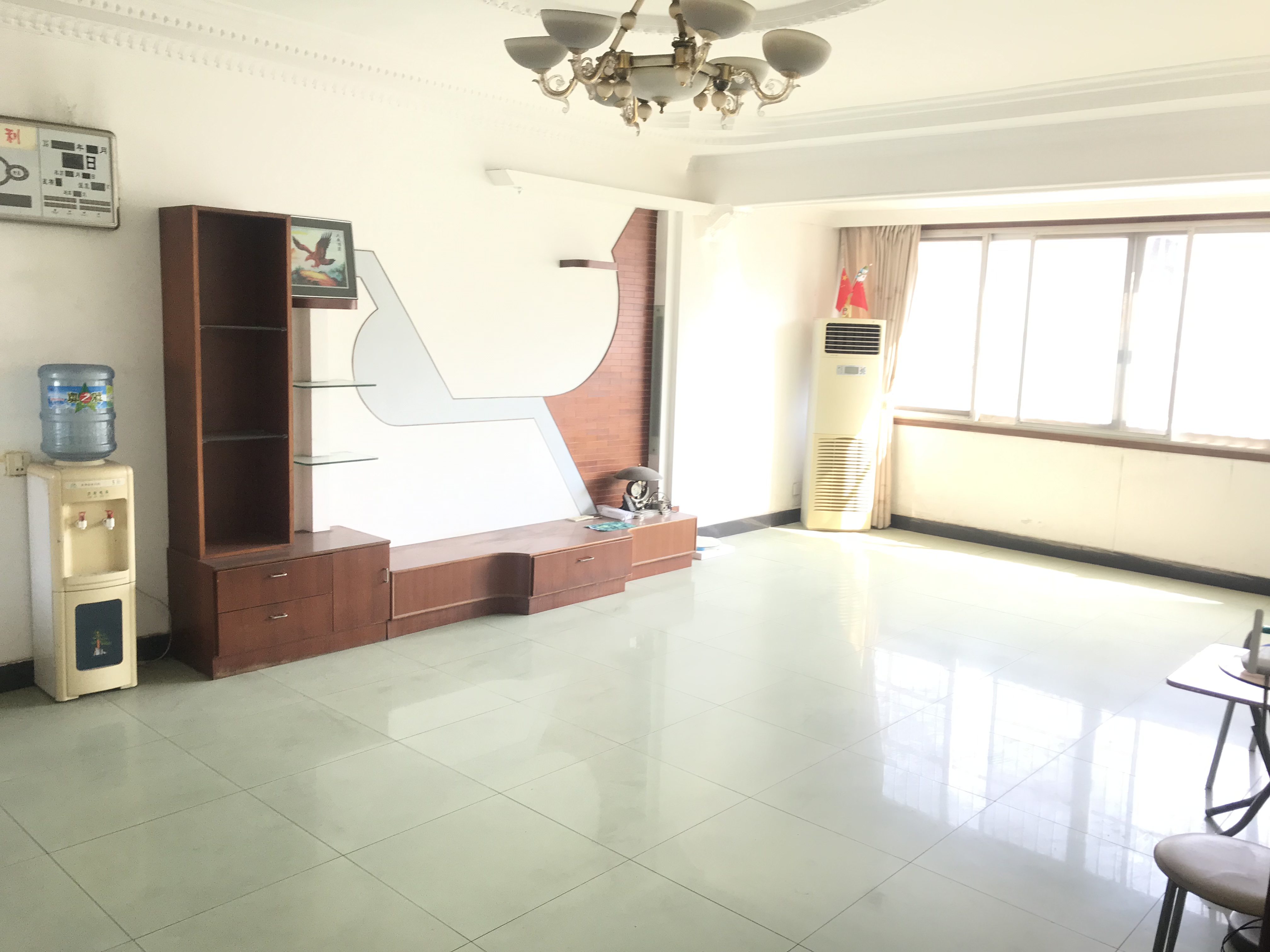 新八中旁，优价，实惠，宜居好房，拎包即住