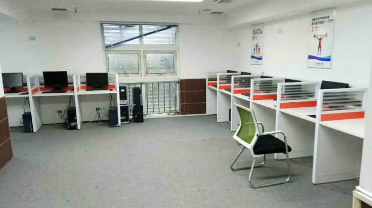 福星城550平米商铺低价出租