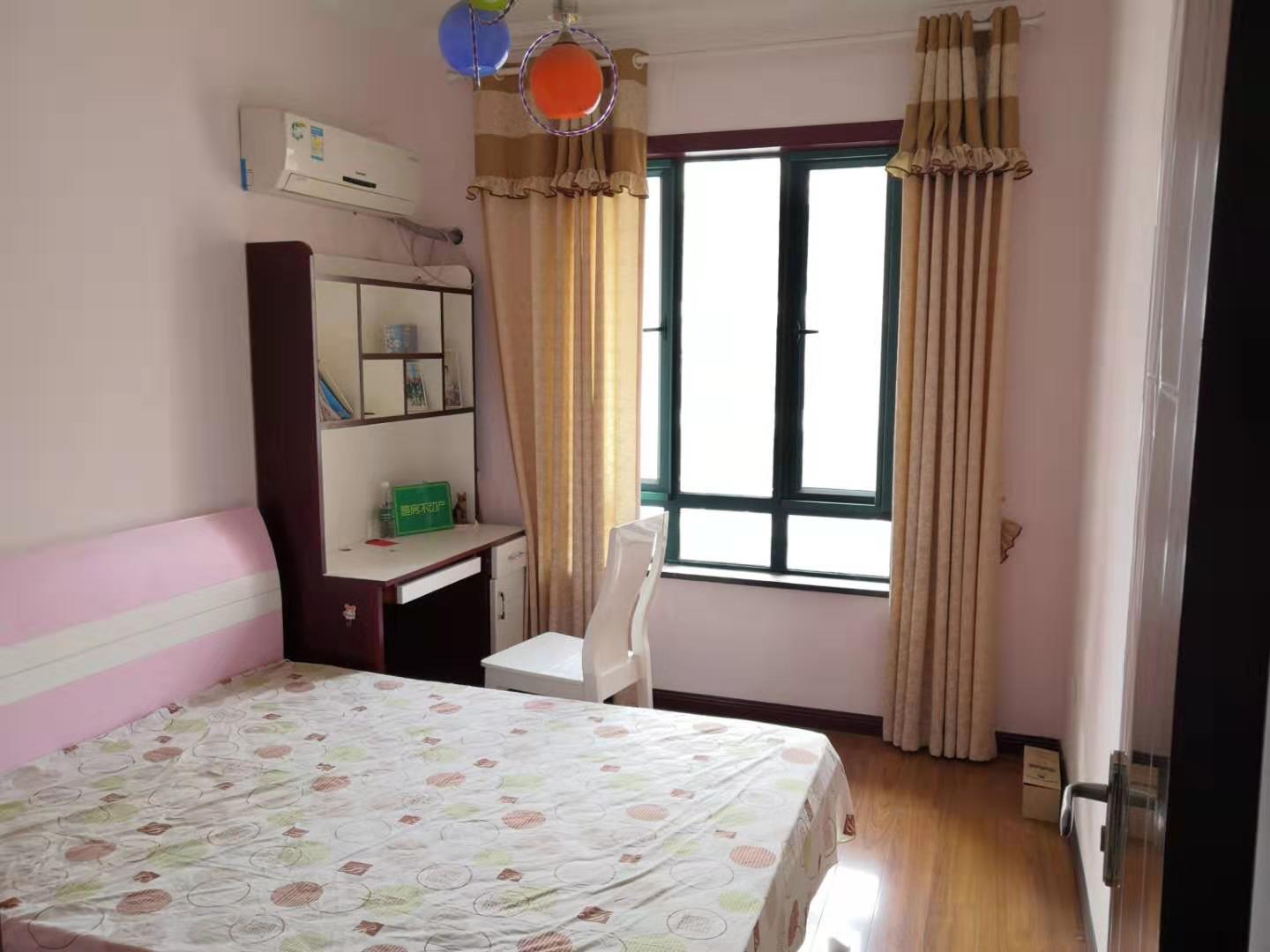 仙桃 德政金园新装修入住时间短南北通透3室2厅诚心出售