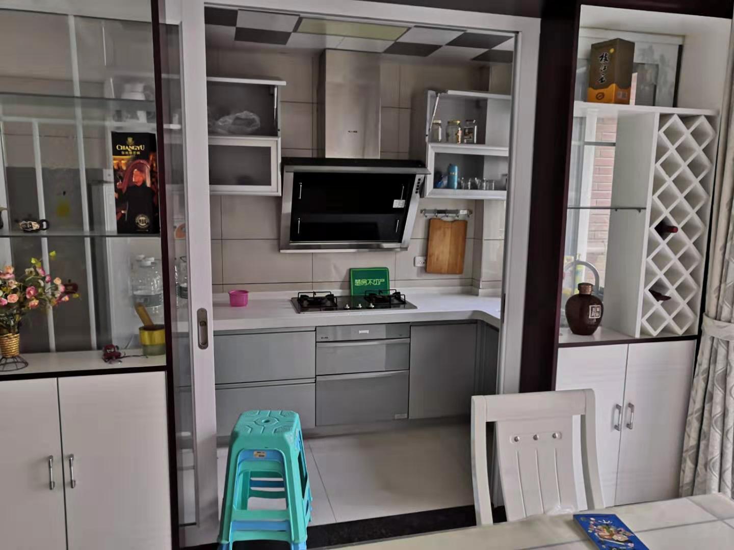 仙桃 德政金园新装修入住时间短南北通透3室2厅诚心出售