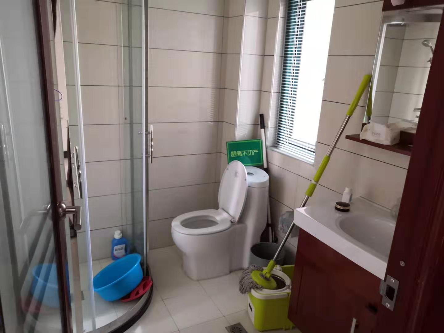 仙桃 德政金园新装修入住时间短南北通透3室2厅诚心出售