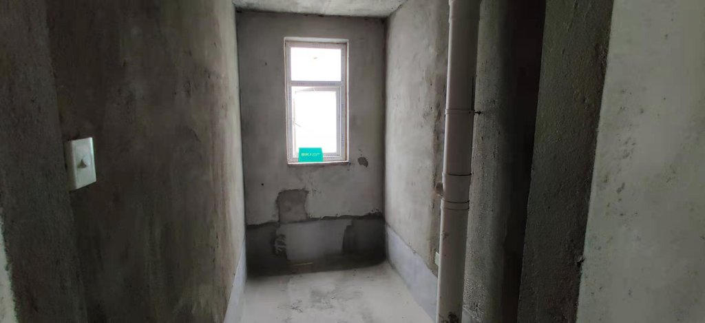 汉江景苑毛坯4房元泰未来城旁上三中城南的位置城西的价格买到就是 到