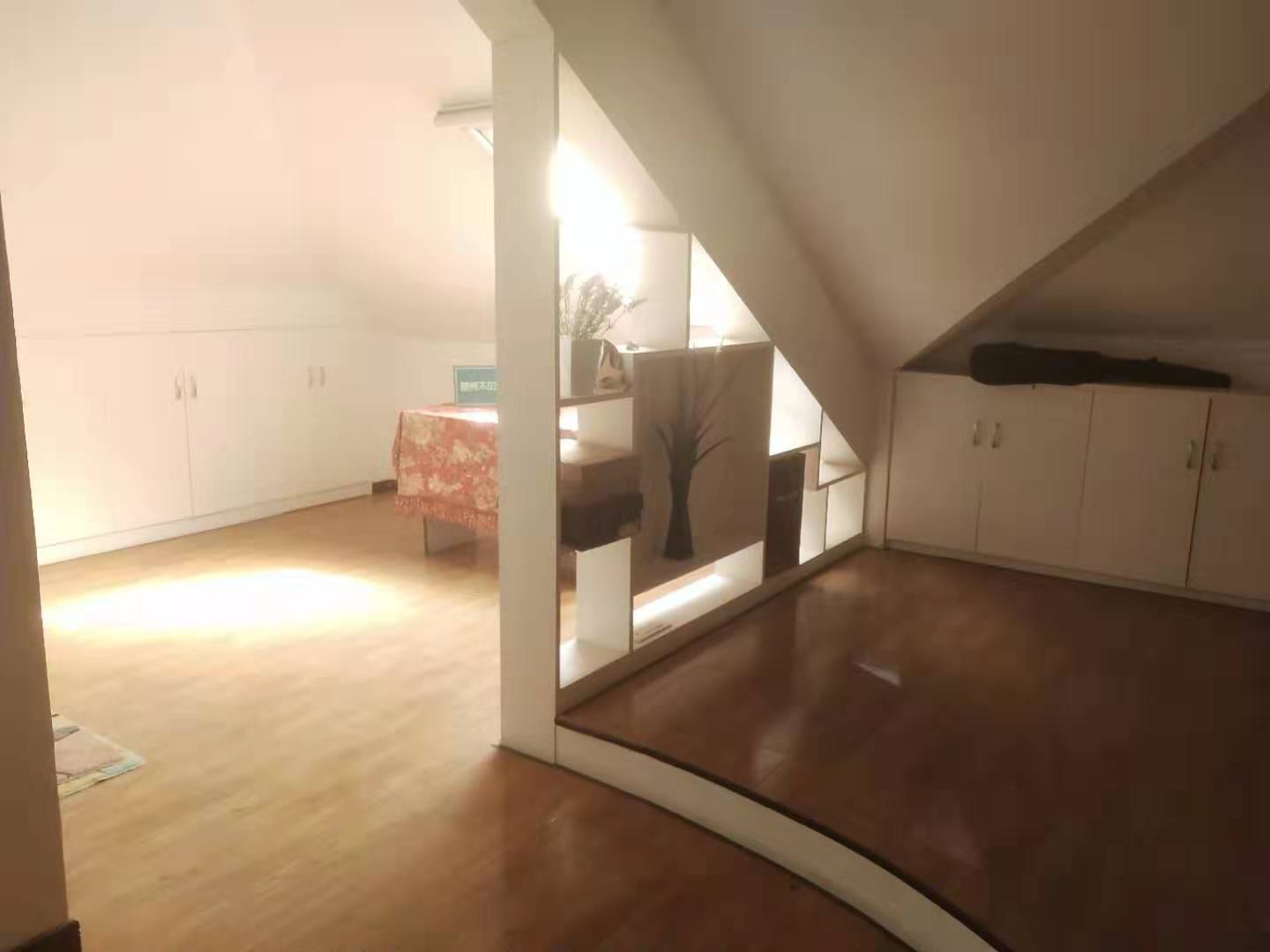 城西仙桃二小绿地华庭精装修南北通透复式楼诚心出售