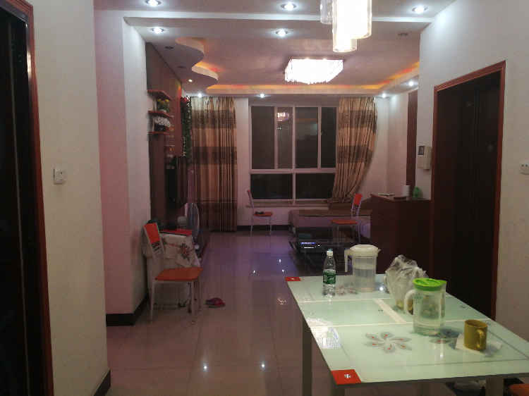 世纪雅园3室2厅2阳台精装修房出售