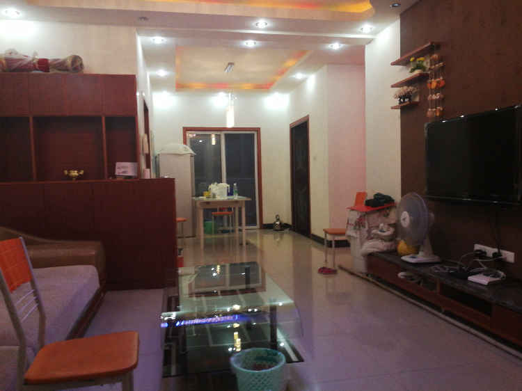 世纪雅园3室2厅2阳台精装修房出售