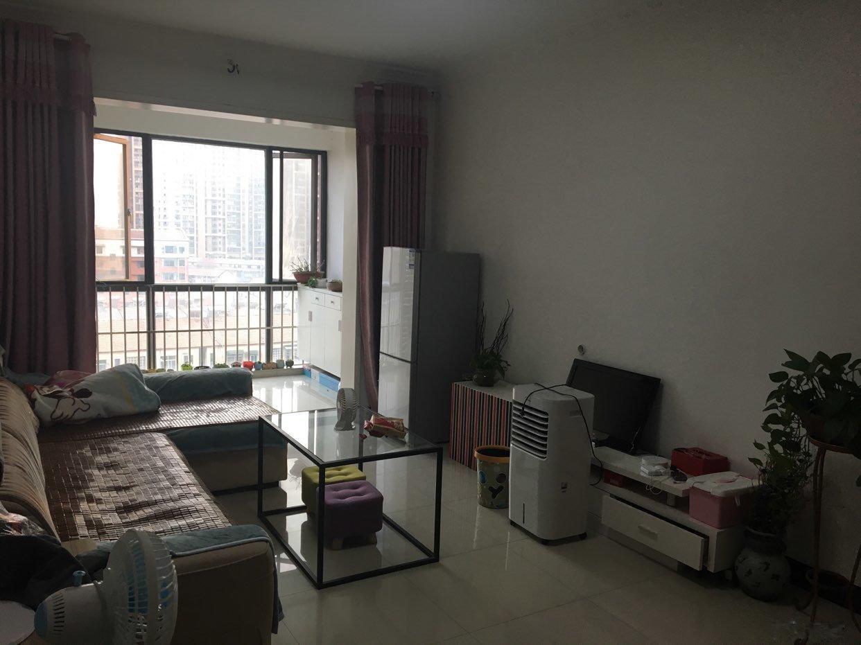 商城旁，临街， ，医院，三大优势简装房优价出，预购从速