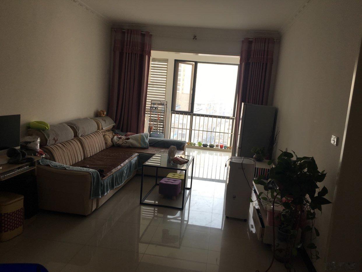 商城旁，临街， ，医院，三大优势简装房优价出，预购从速