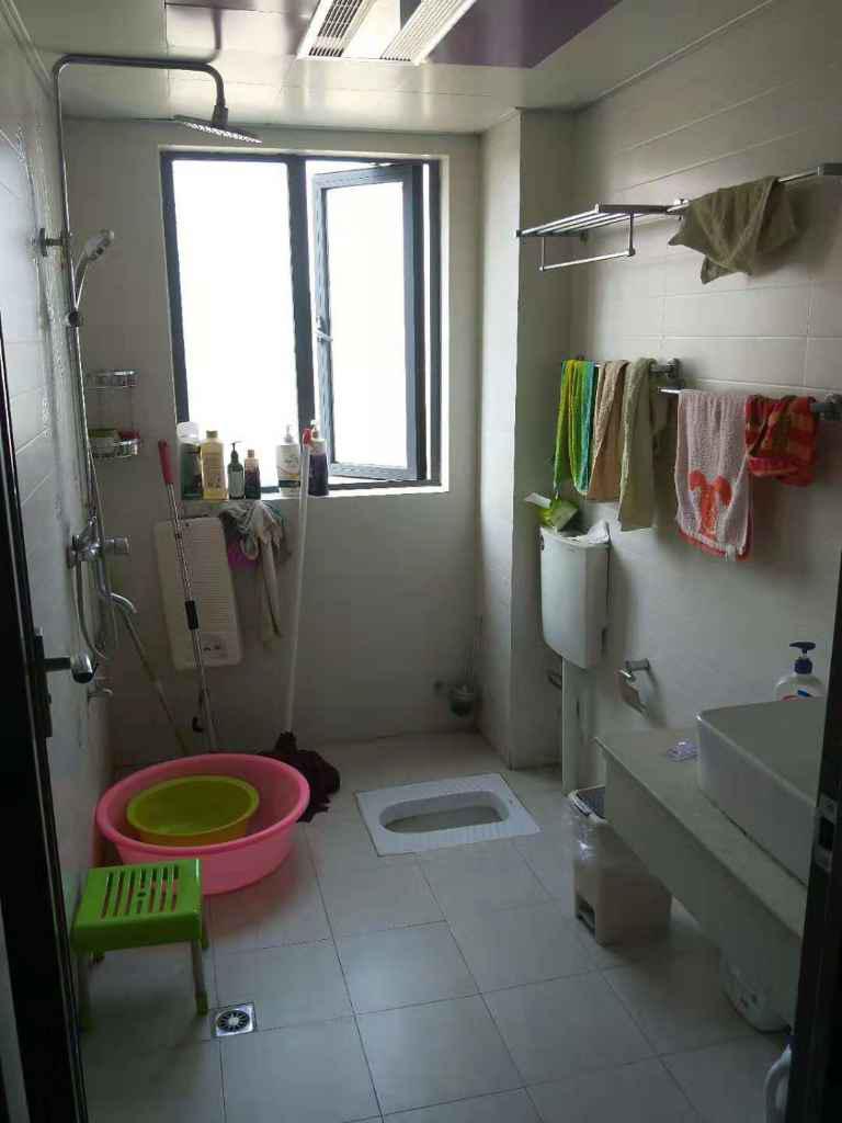 三医院对面，御景名邸精装房优价出