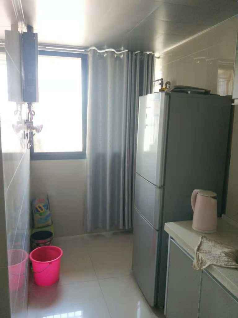 三医院对面，御景名邸精装房优价出