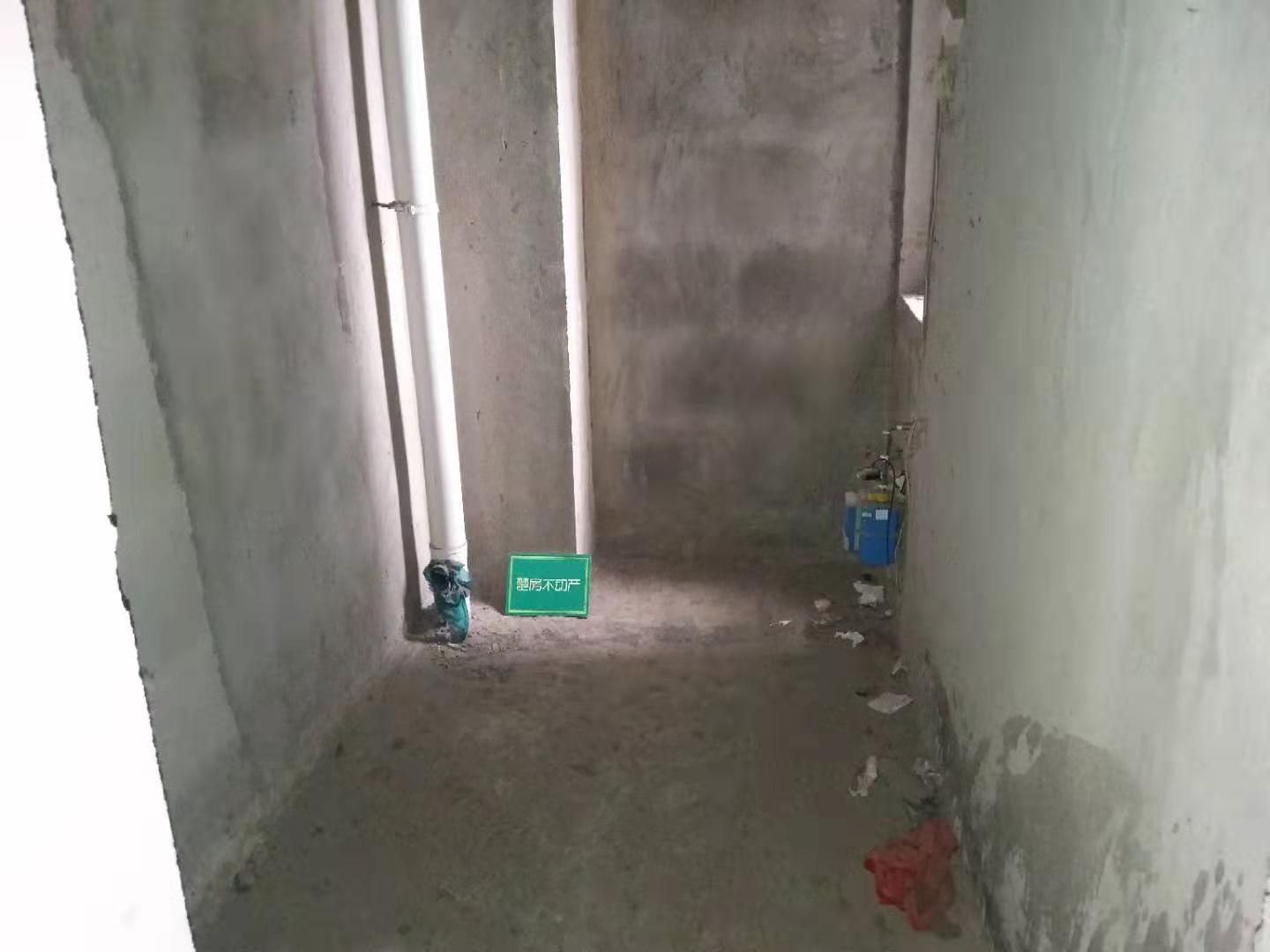 一中正对面翰林公馆毛坯好房