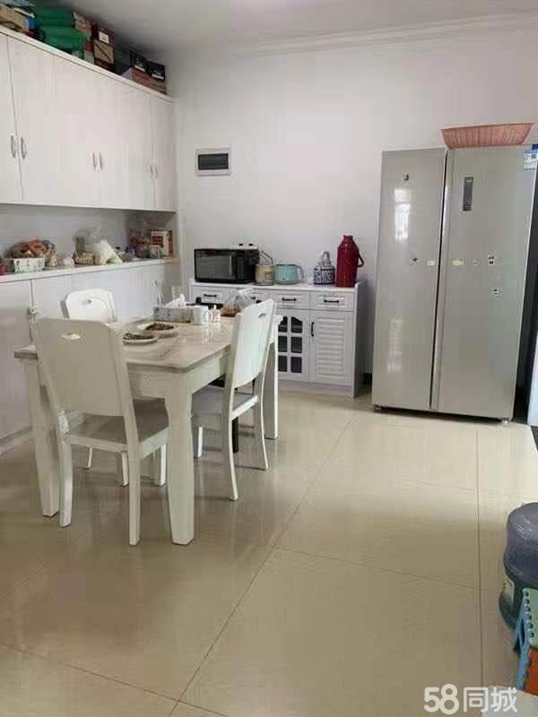 沔中、三友附近精装房，业主因工作变动诚心出售，证满五年，拎包入住