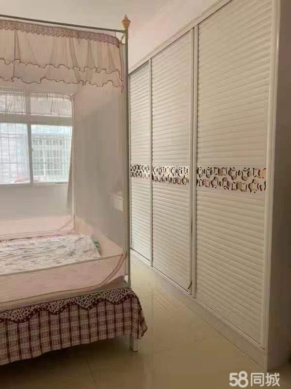 沔中、三友附近精装房，业主因工作变动诚心出售，证满五年，拎包入住