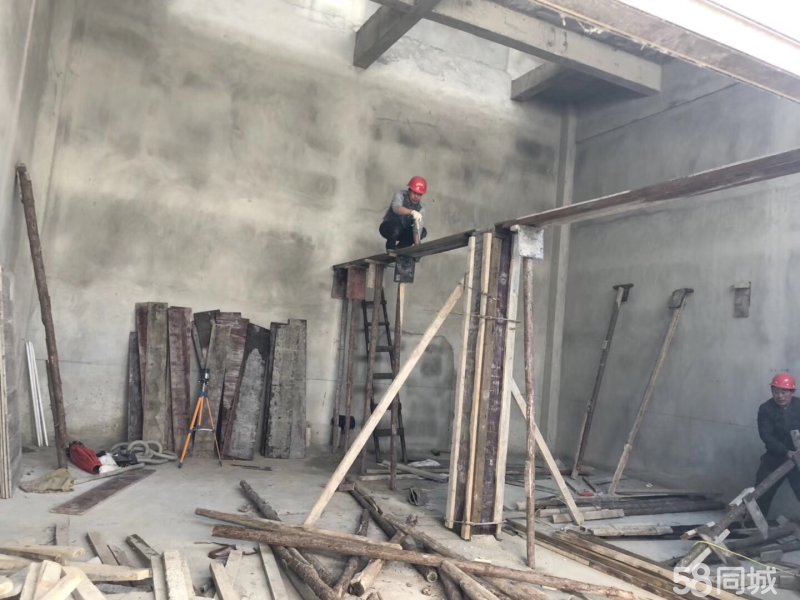 云飞东大门商铺，总价低，可自营，可出租可自住