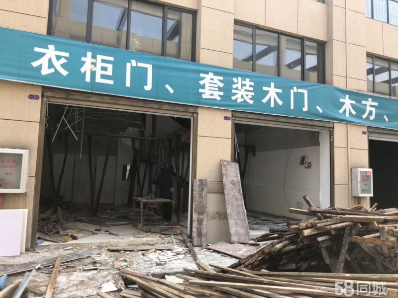 云飞东大门商铺，总价低，可自营，可出租可自住