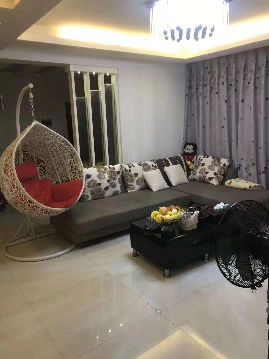 圣淘沙精装三房 出门就是三医院 三中 实验小学 证满五