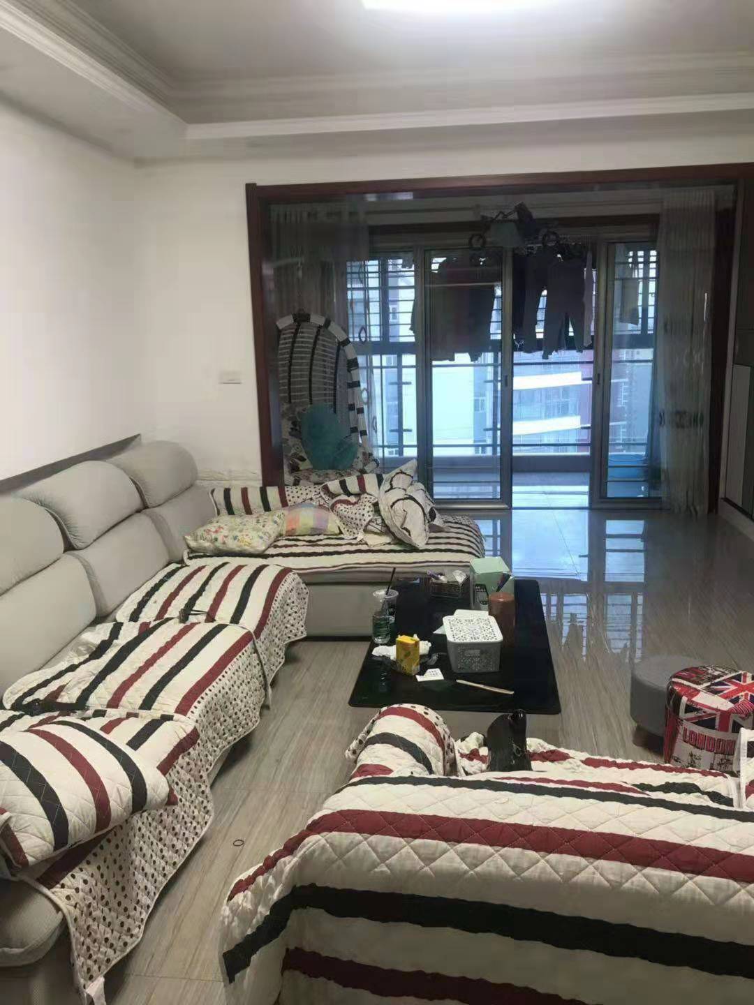 福星城精装修大三房全天采光证满两年