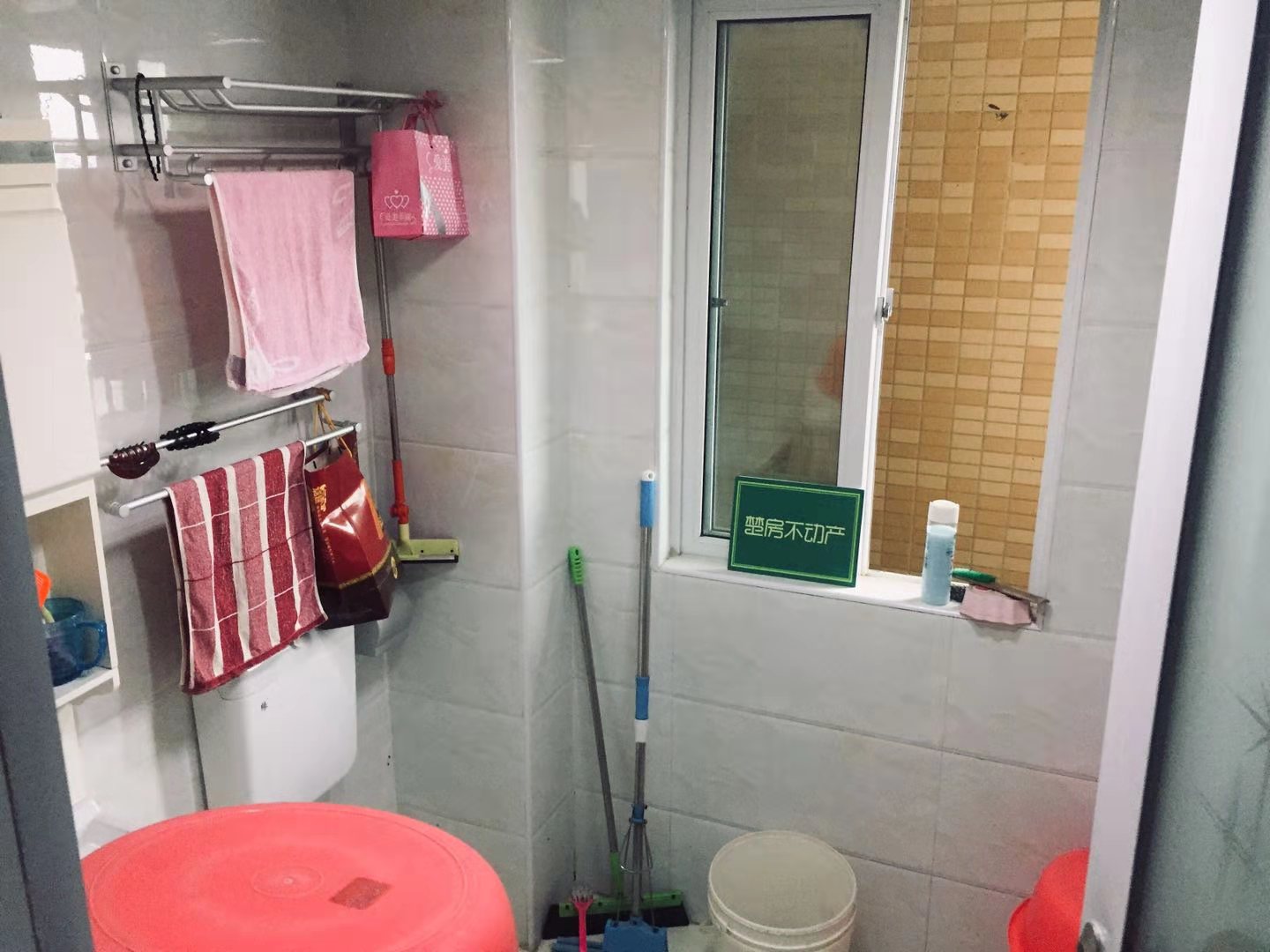 明珠新城复试2层楼房子设计合理新装没怎么住过拎包入住