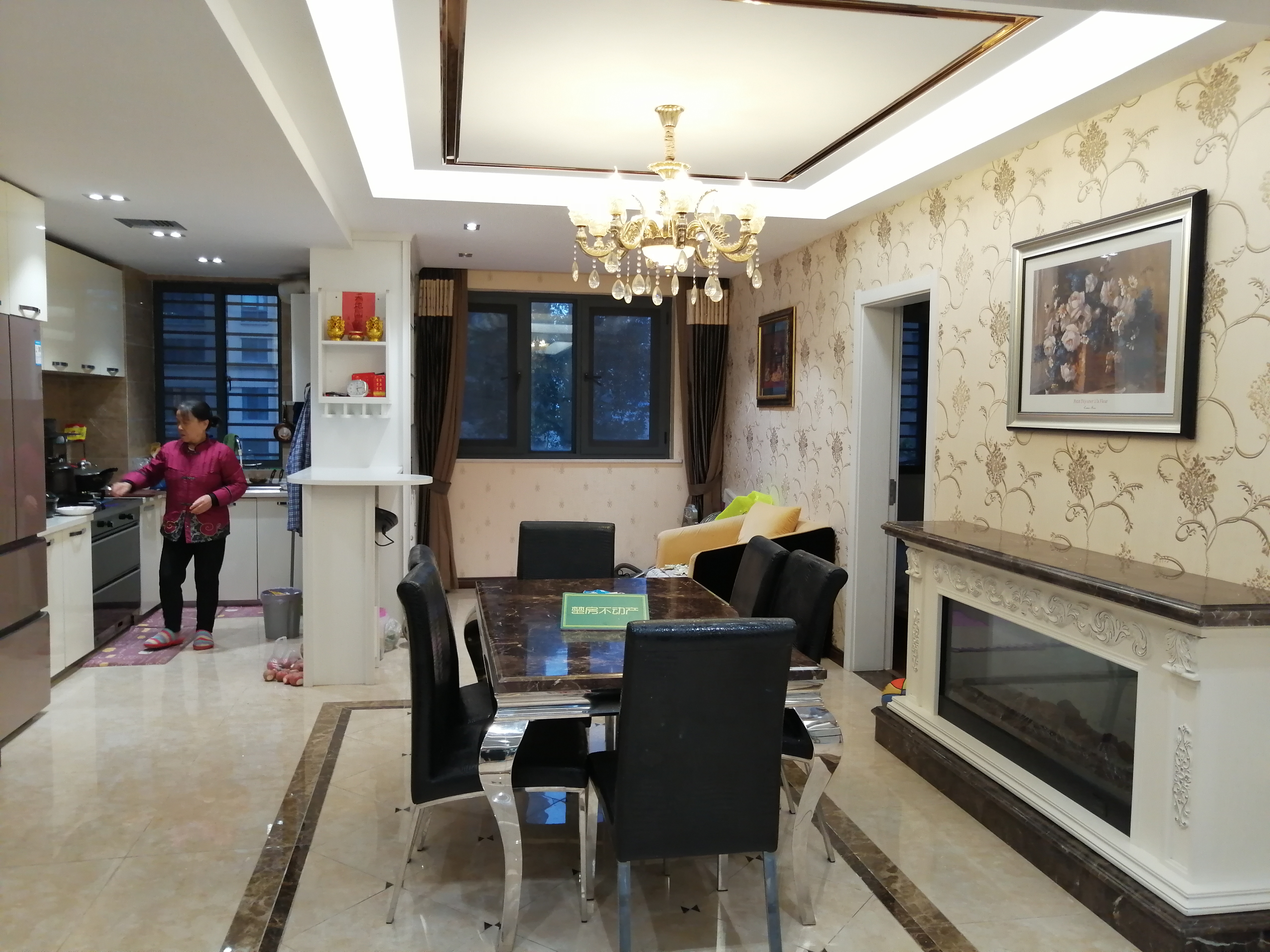 御台公馆花园洋房精装修证件满二好过户家电家具全送