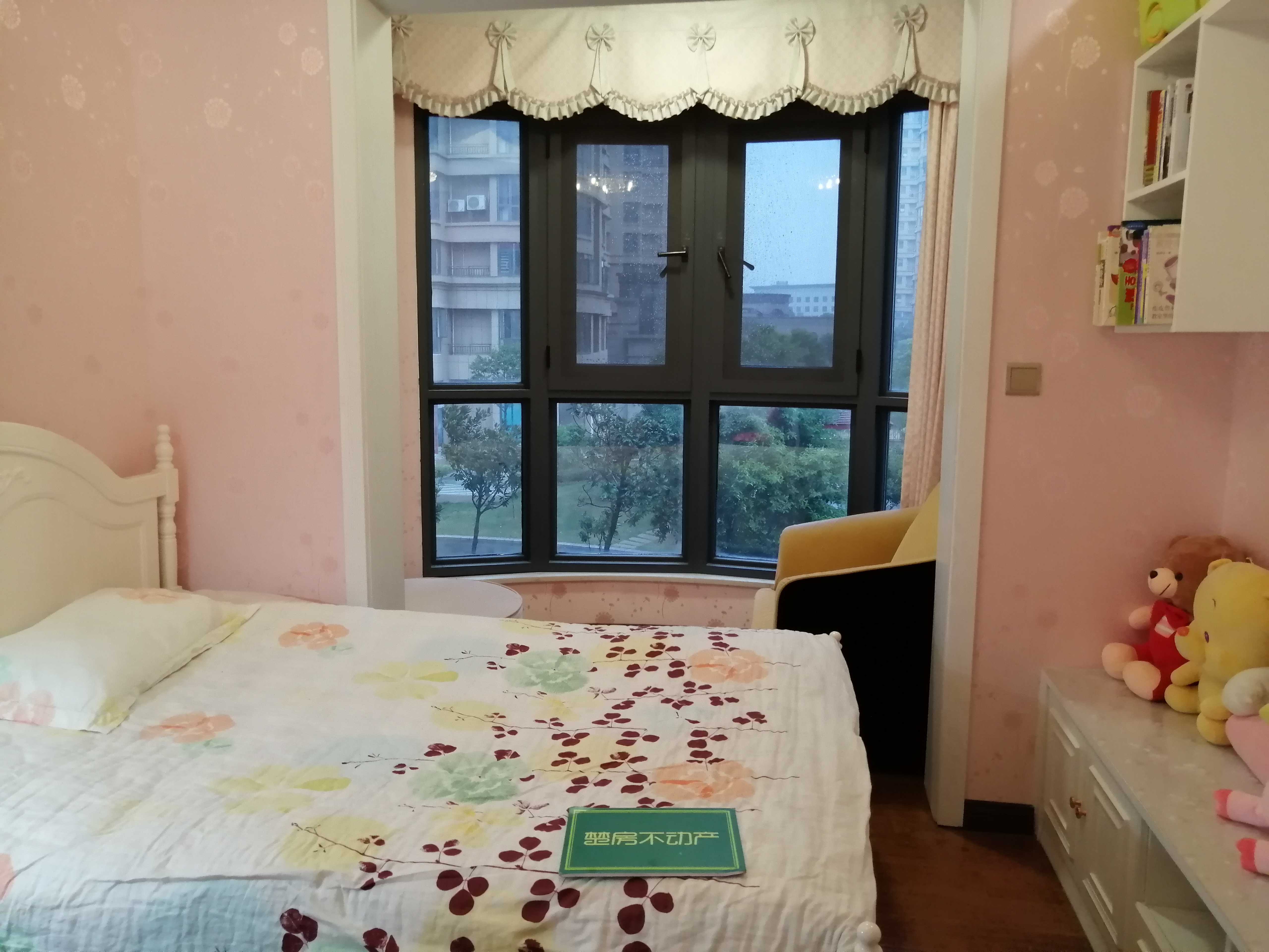 御台公馆花园洋房精装修证件满二好过户家电家具全送