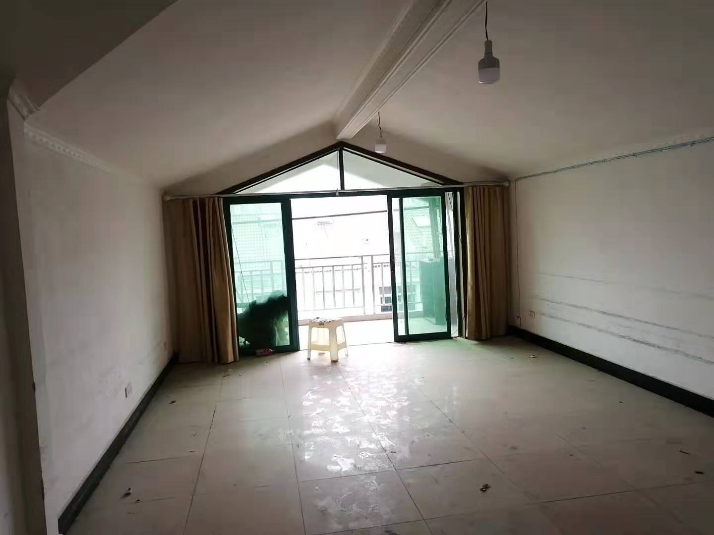 城 青青家园一期物业好顶楼复式带大露台毛坯价好过户