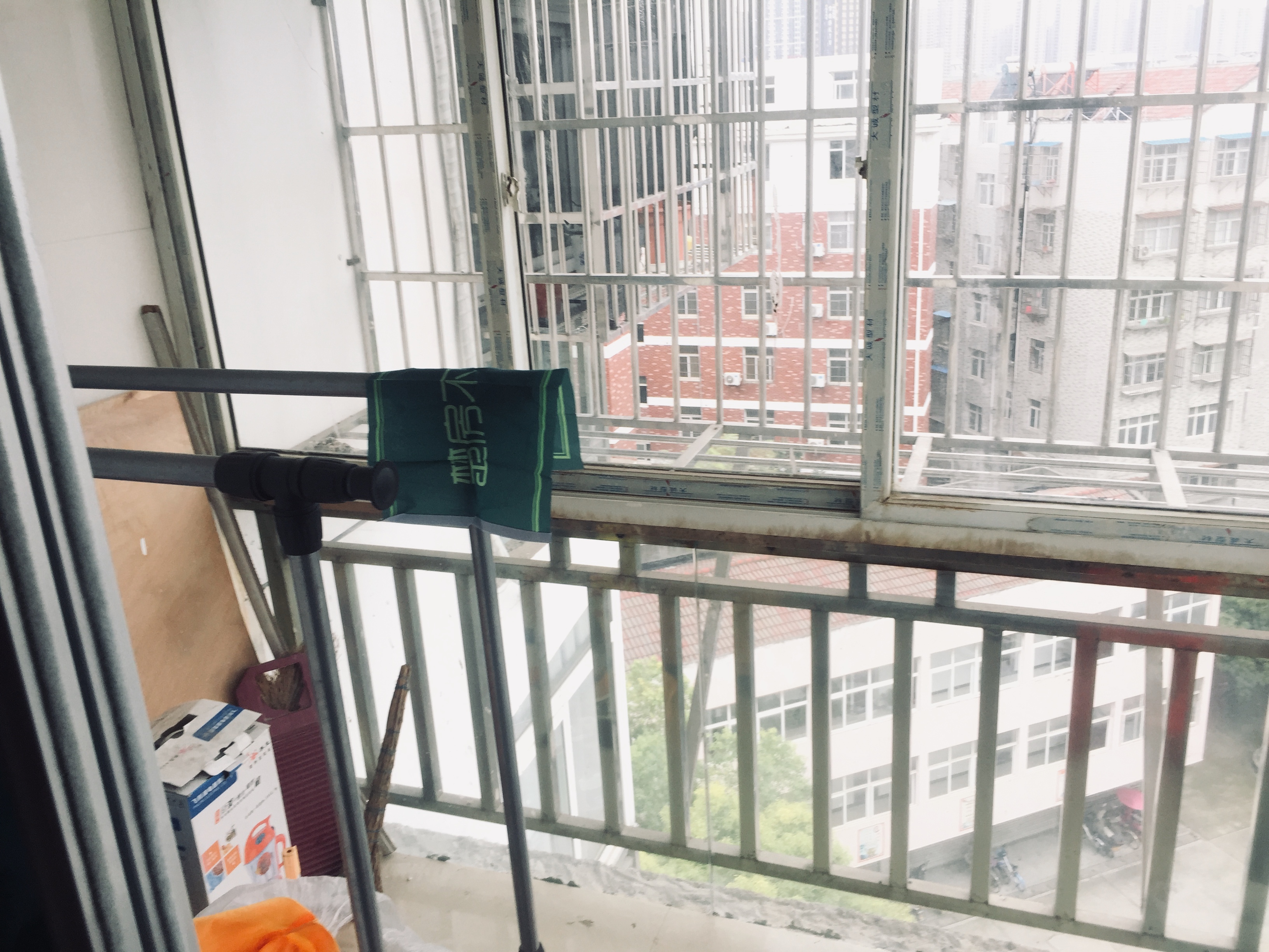 世北春步梯两房位置好娃要读书的好选着