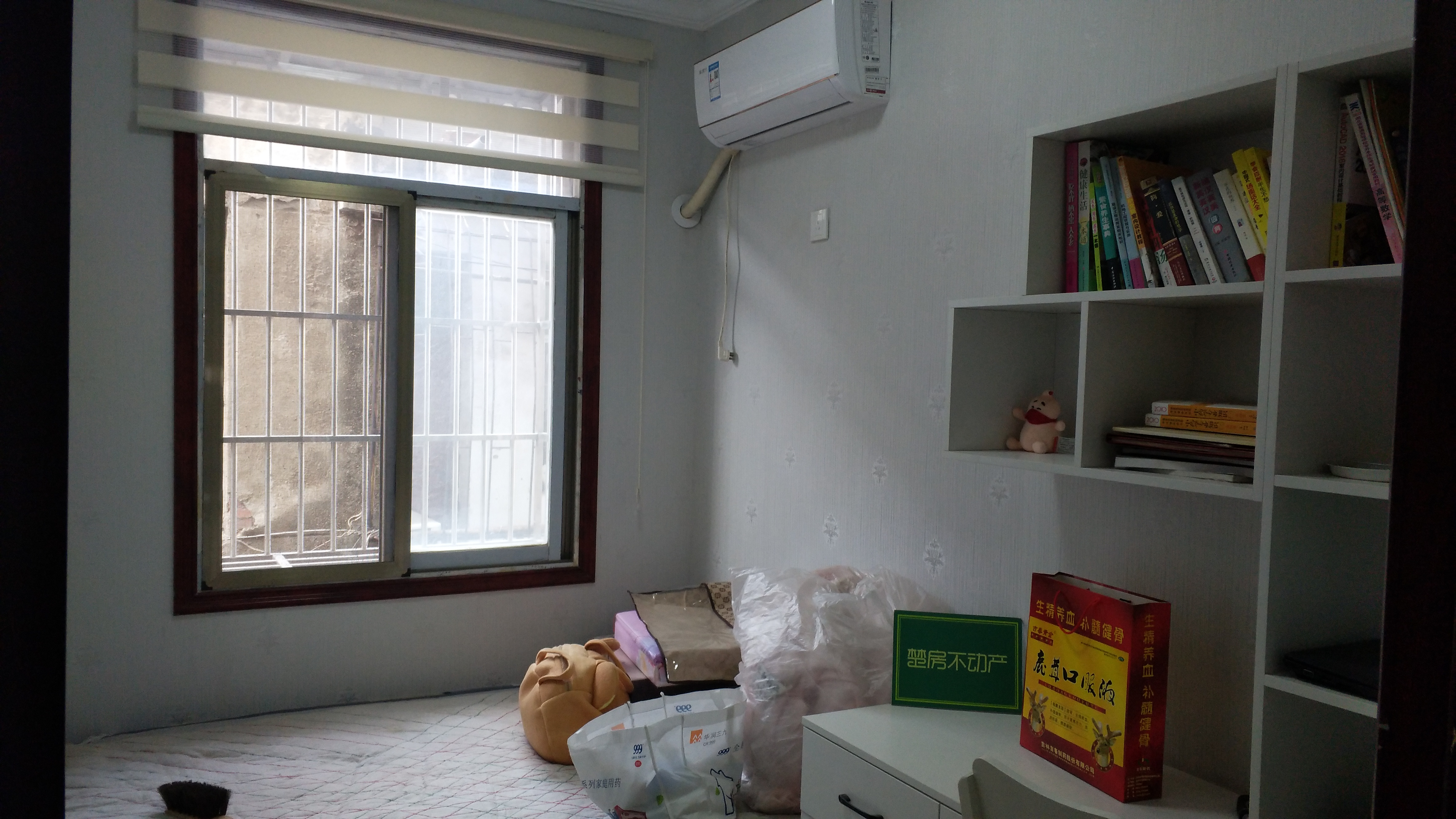 金源小区精装三房南北通透看房方便诚心卖