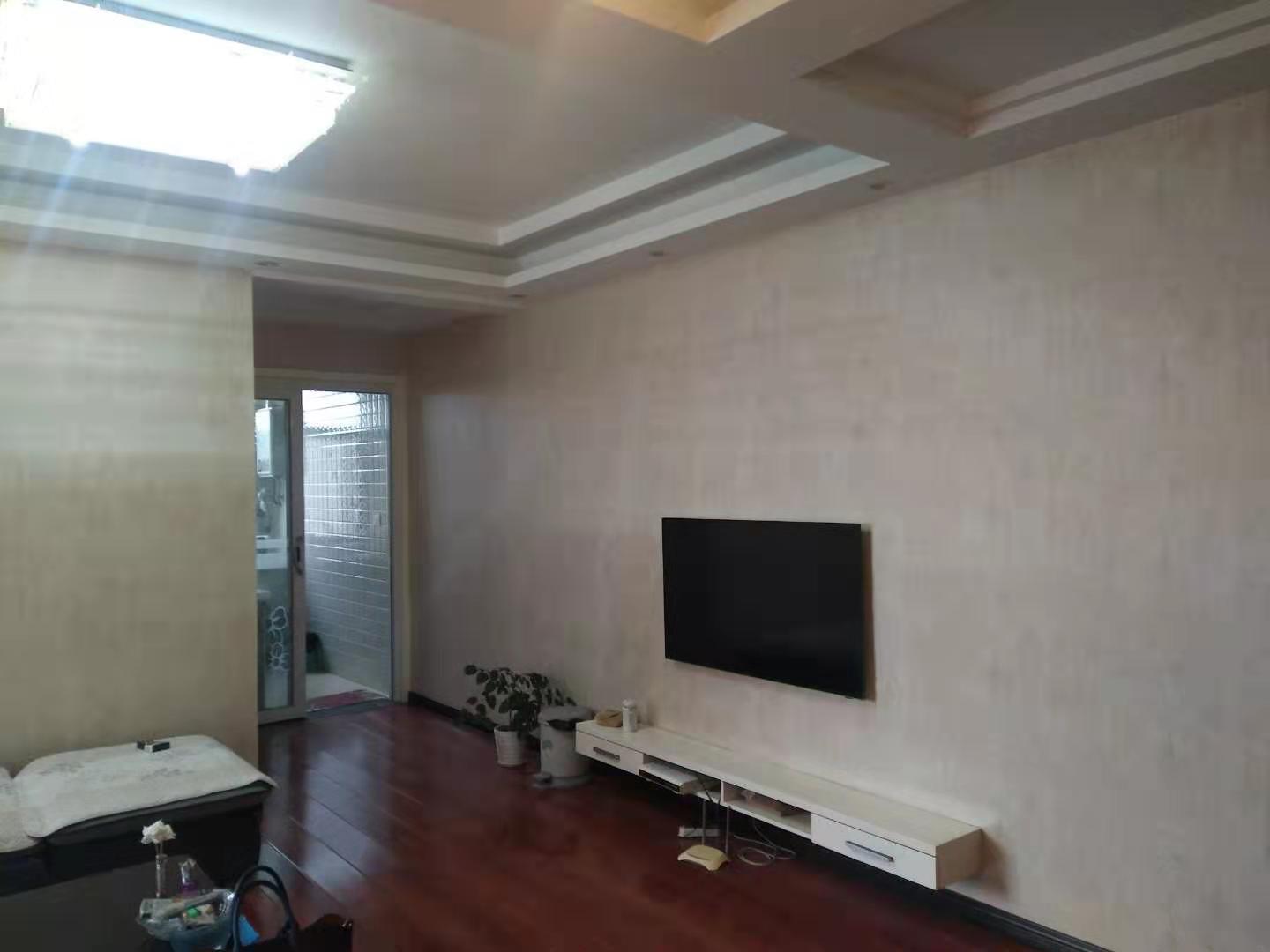 新城壹号精装小户型中间楼层证件满2