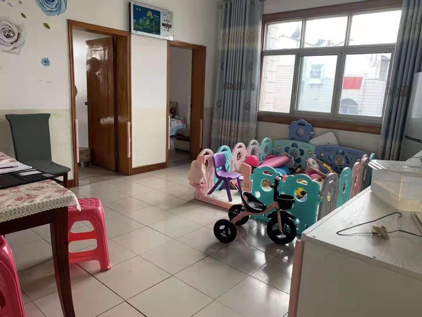 地段好、交通便利、两证齐全、