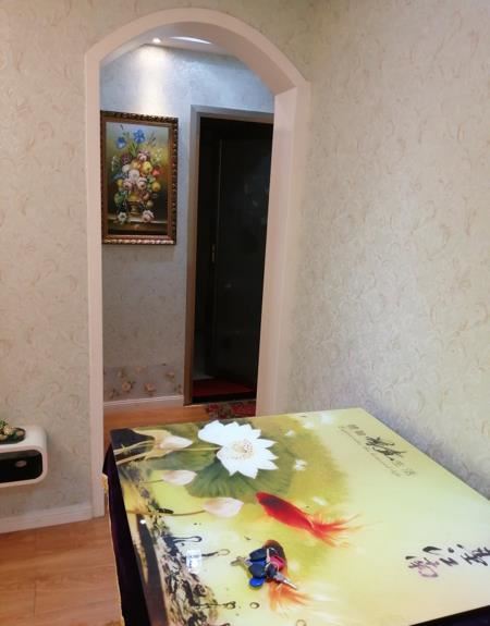 南城和园公馆两房豪装证件齐全中间楼层可按揭