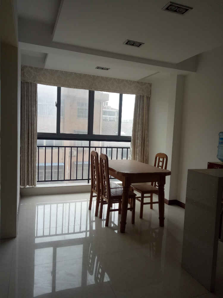 急售亿美国际公馆