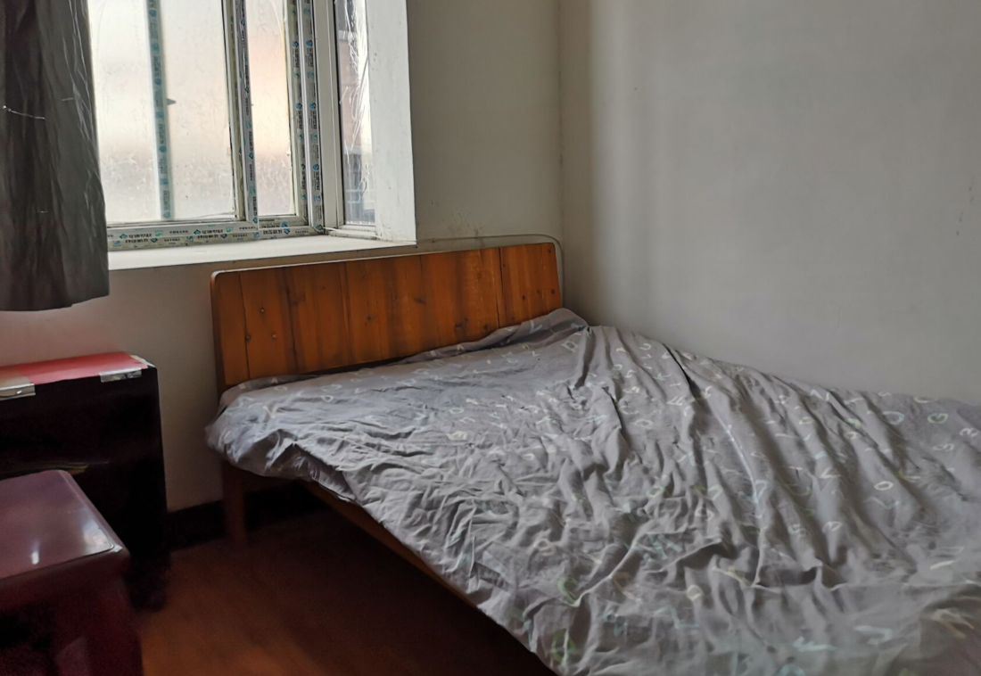 西桥康湾一品旁沔中北菜场路西桥一室一厅 厨卫热水器空调