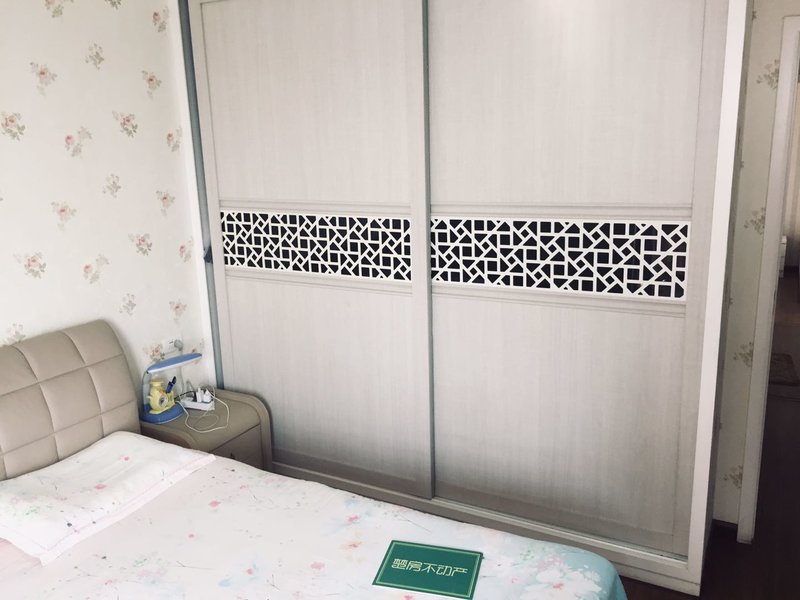 翰林公馆精装三房证件满二拎包入住