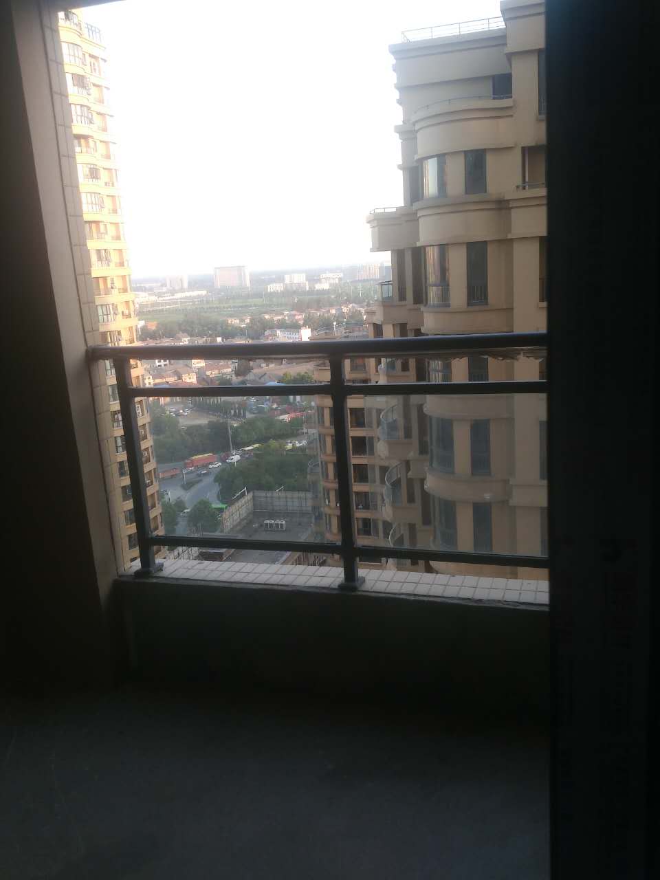 御台公馆好楼层优质毛坯房134平85万