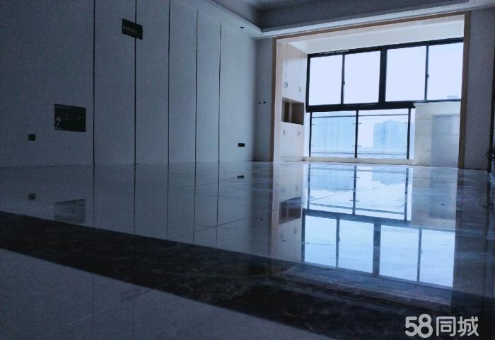 新街紫金城精装修一天未住136平92万挥泪出售