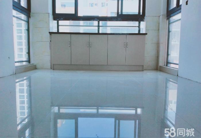 新街紫金城精装修一天未住136平92万挥泪出售