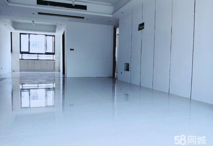 新街紫金城精装修一天未住136平92万挥泪出售