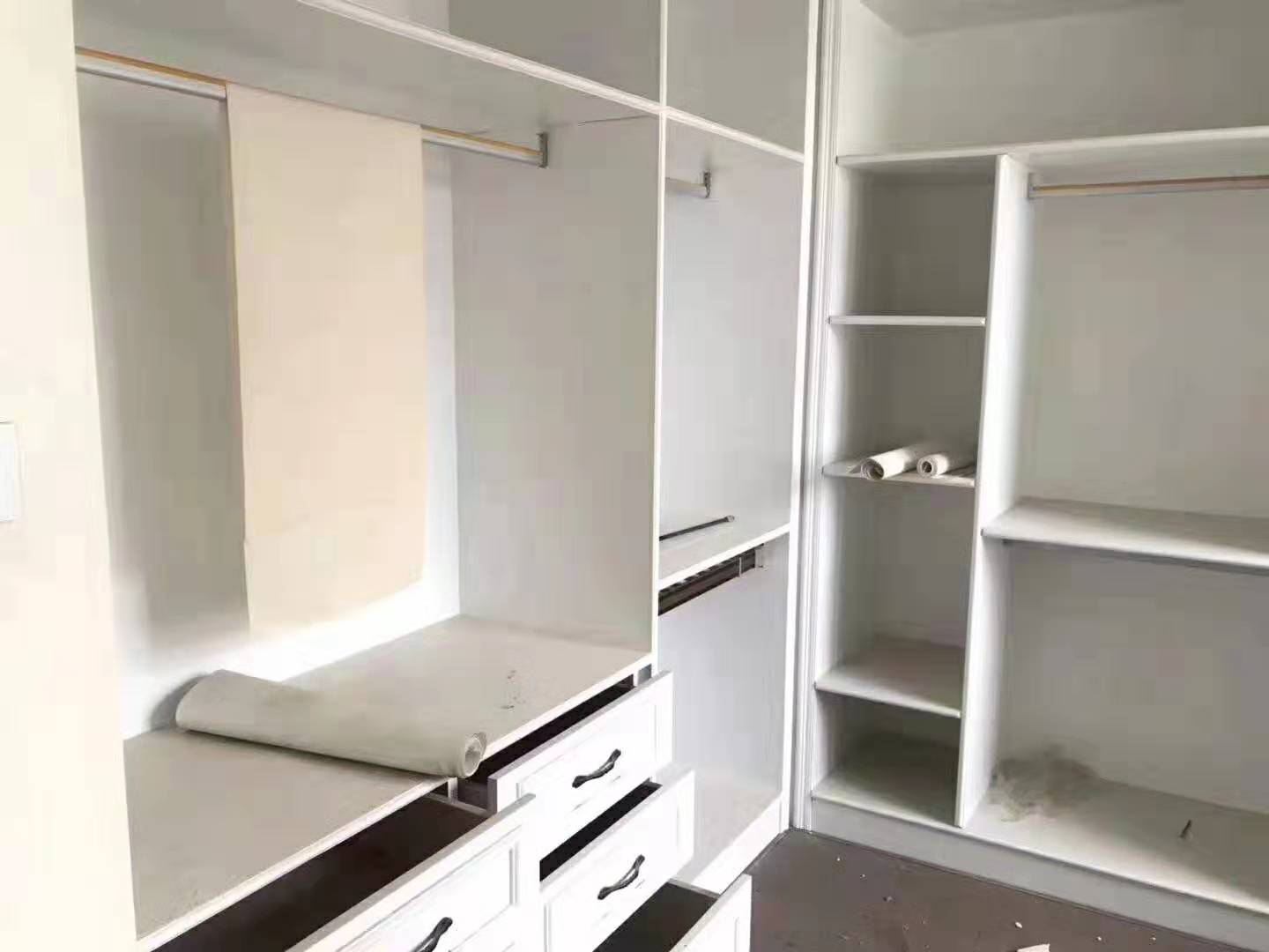 城南 地段全屋智能精装一天未住中间楼层停车方便