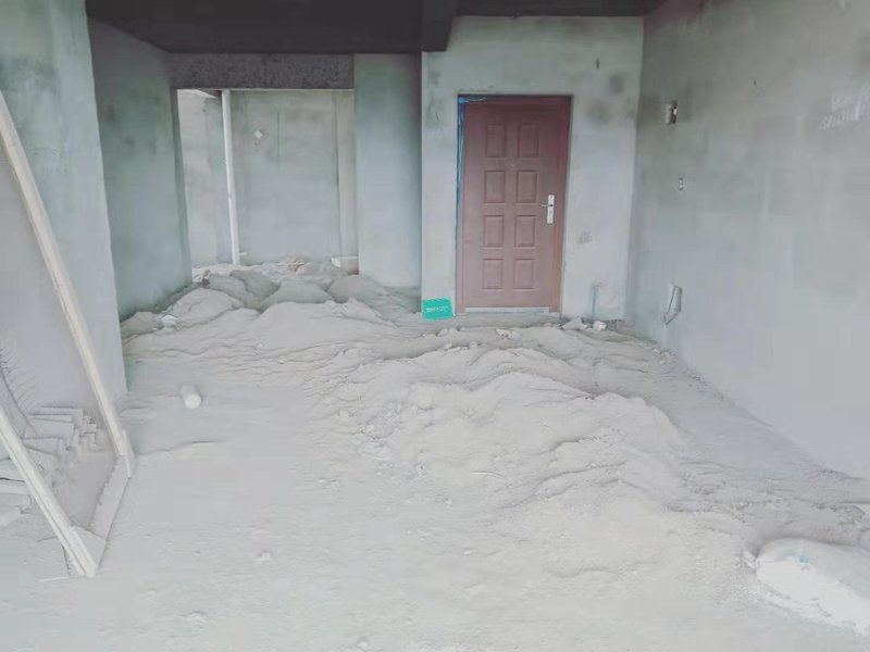 仙桃一中对面翰墨苑毛坯大3房南北通透诚心出售