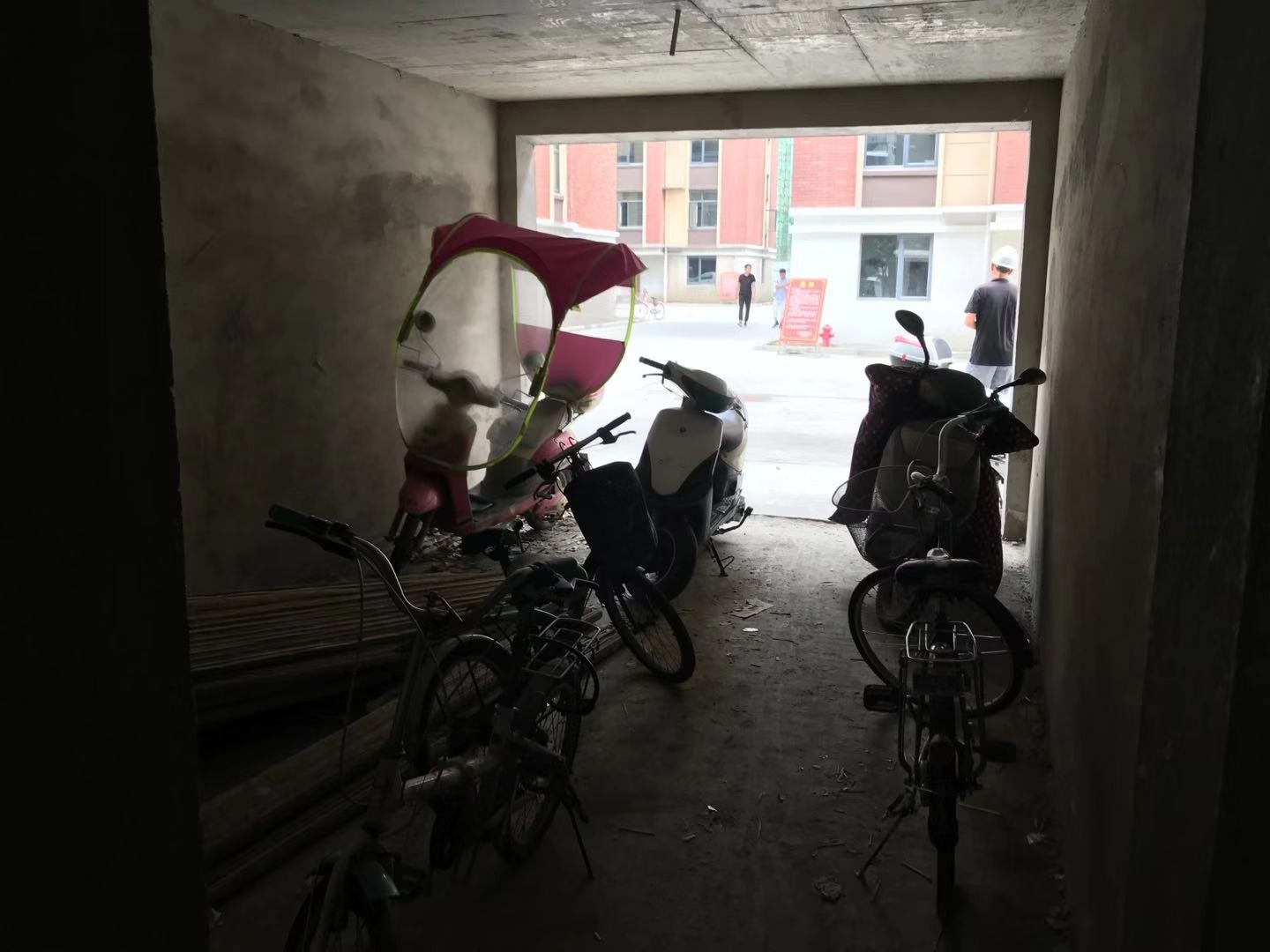 名润居毛坯五 生活圈