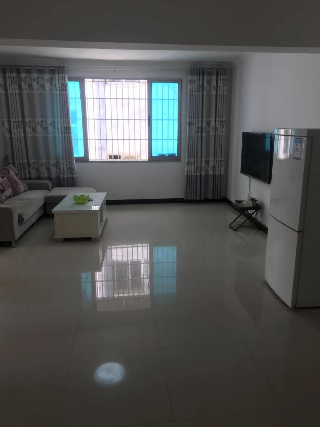 步行街中段（沙嘴办事处沙嘴5组）