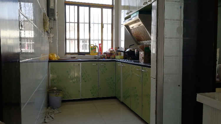 江滩公园临江雅苑满五唯1-115㎡ 步梯房低价出售